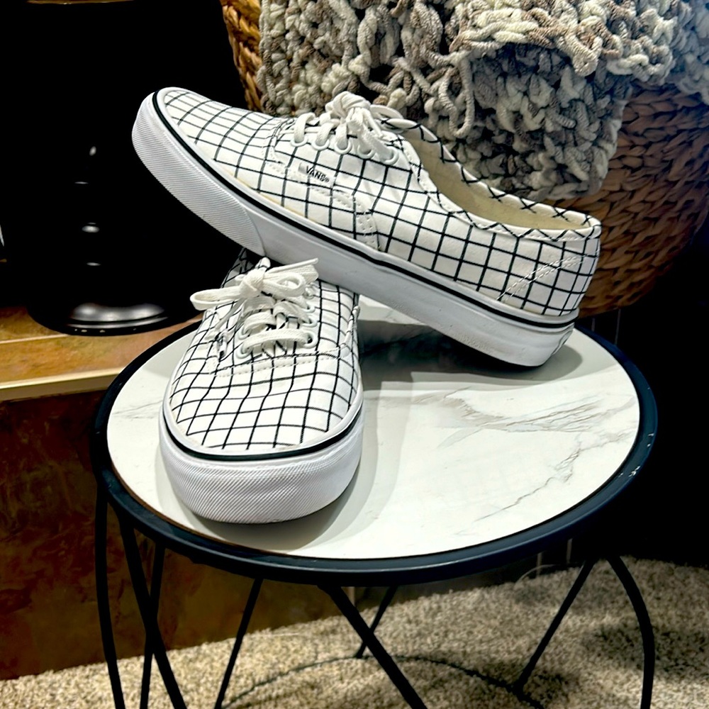 Super fun grid VANS